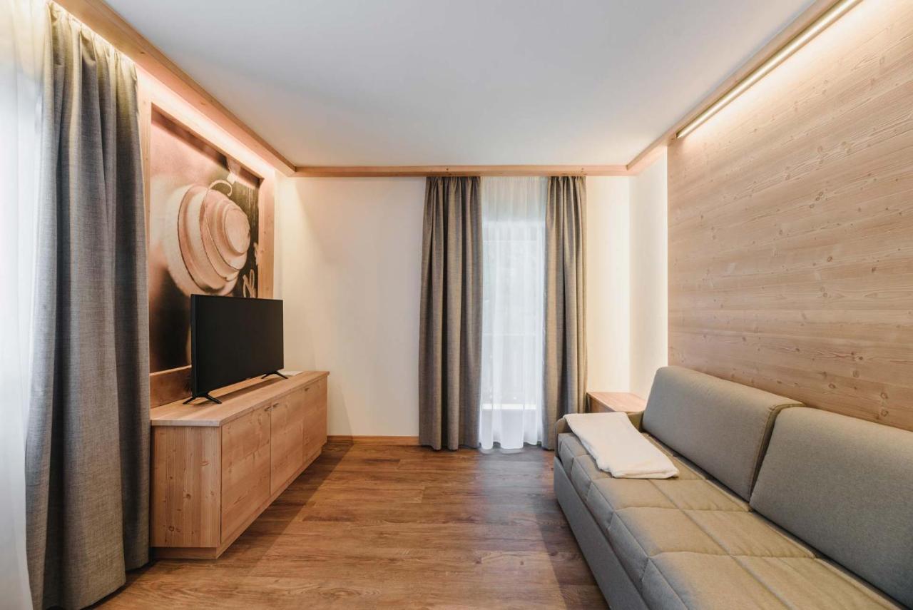 Cesa Edelweiss Living & Spa كامبيتيلو دي فاسا المظهر الخارجي الصورة